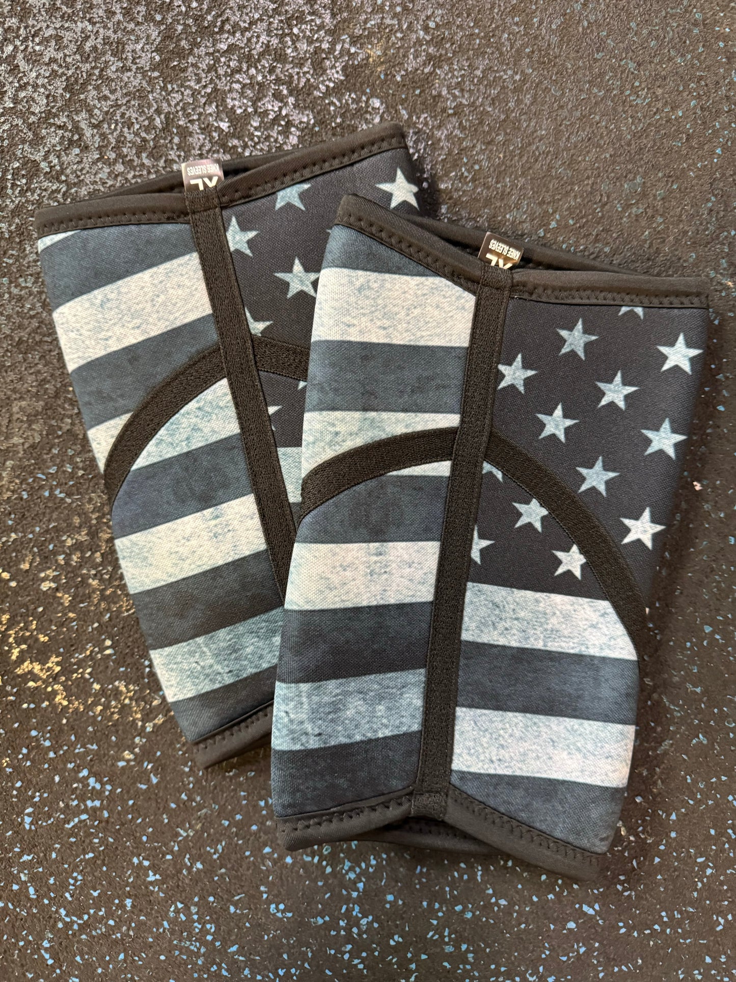 Premium 7MM Knee Sleeves | USA Flag